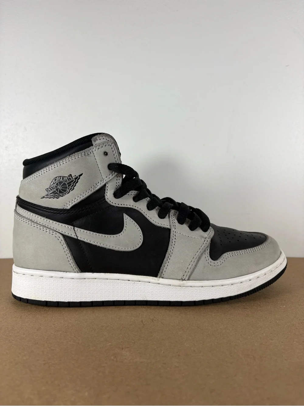 Nike Air Jordan 1 High OG Shadow 2.0 GS 6.5y 575441-035 (B2)